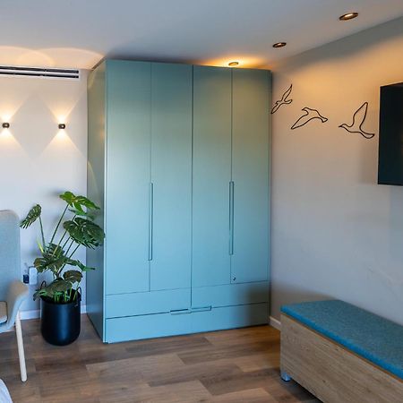 Sea View Stylish 1Br With Balcony By Beachfront Stay Herzelia Dış mekan fotoğraf